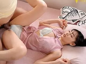 「大丈夫&hellip;もっとシていいよ&hellip;」妹みたいな幼馴染がセックスの練習台になってくれる！？彼女の本心も知らずに、童貞の僕は&hellip;