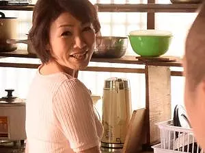 異常性交 還暦母と子！！息子と近親相姦する瞬間！！