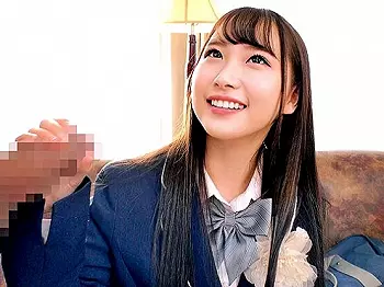 ［企画］素人ナンパ‼『このチ○ポで素股してみませんか❓』3分前まで女○校生だったロリカワ娘と中出しセックス❤