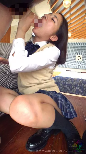 【河北紗依・】河北紗依真面目そうな女子校生とホテルでハメ撮り中出しエッチ