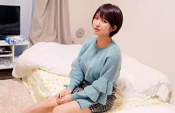 【素人ナンパ&times;ロリ巨乳】ショートヘアの女子大生の自宅にTV番組のふりしてお邪魔しました！