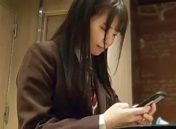 女子高生中出しレイプ！変態ストーカー男に付きまとわれて、自宅に入られ、眠剤を飲まされ犯されてしまう！