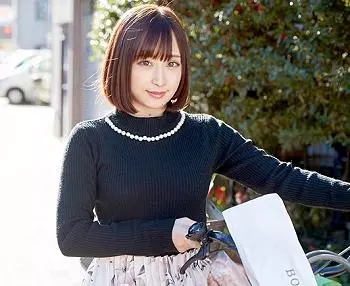 【失禁お漏らし羞恥企画】『いやぁああーおしっこ出ちゃうぅーっ♡』クリ敏感おっぱい小悪魔ロリ若妻が膀胱拷問責めにデカチンF