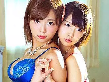 <レズ>『ドキドキしてる//&hearts;』可愛いすぎる！仲良しなスレンダー童顔ロリ美少女がレズキスやクンニ！ディルドでセックスもｗ