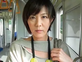 〖ヘンリー塚本〗ノーマルな女を熟女レズの世界に導く　エロくて卑猥な絡み合い