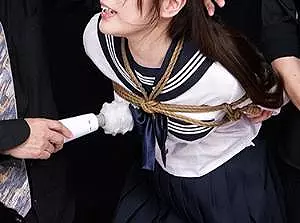 淫獣猟奇倶楽部 ～妖艶美少女イキ地獄ｗ恥じらいを忘れてイキ狂う！