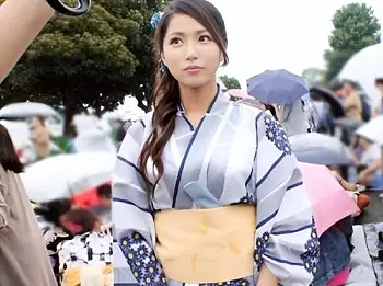 【素人ナンパ♡泥酔】花火大会で浴衣美人をお持ち帰りｗ巨乳痴女が主観フェラ＆騎乗位着衣セックスでガチイキ絶頂♡エロ動画企画