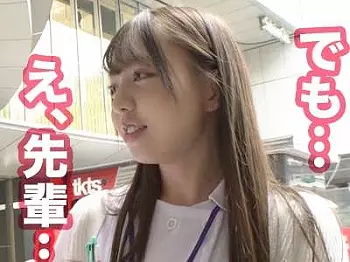 【美少女&times;素人】羞恥に大量潮吹きお漏らし放尿を連発してアイドル級ロリ美少女ナースがシコい流れ！