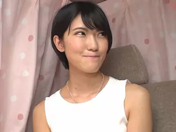【人妻ナンパ】見た目は清楚美人なのに豊満おっぱいの素人奥さん！車内で下着見せからえちえち部分を責められてしまい&hellip;