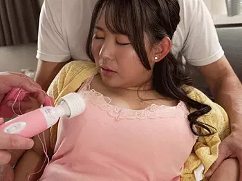【爆乳人妻の淫乱チェック】『ダメ&hellip;感じちゃう&hellip;』近所の巨乳奥様がマッサージ店で仲間と電マ責め！本物の淫乱女か確かめるはず