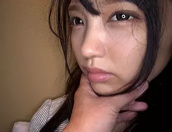 【中出し】綺麗な長身女性を発見！口に肉棒捩じ込みアソコにも捩じ込みヤリ部屋で子作りプレイ