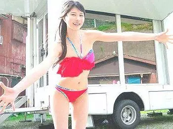 ＜カップルNTR！＞ｈしようよ&hellip;♡！パーフェクトボディー痴女お姉さん！逆ナンパで彼チンポシコシコ食べちゃう！！！