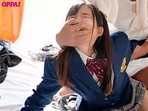 「それは本当ヤダ!だめだめ!」命乞い虚しく発射されるザーメン!まだ成長途上の少女のアソコにオヤジの子種が流し込まれて…