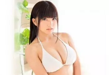 【ロリ】「おっぱい敏感なんです&hellip;////」たわわに育ち過ぎたマシュマロFcup爆乳の女子大生と濃密性交！小嶋亜美
