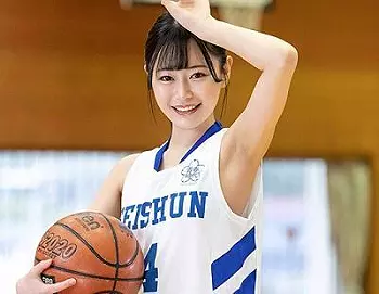 思わず2度見する圧倒的美少女！青春はバスケ一筋だった純朴スポーツ少女がAVデビュー！！ 響乃うた