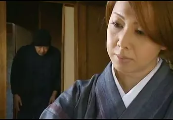 〈エロドラマ〉政治家の家とて介入しない昭和の奥ゆかしい妻の体ではあるが本当はち●ぽ以外に興味ないww