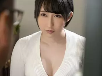 【奥美遥】取引先のセクハラ男に酔わされてムッチリ肉座布団のような豊満な肢体を寝取られた人妻！