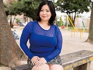【寺島志保】お肉タップリ爆裂ボディの豊満熟女と肉揺れ中出しファック！
