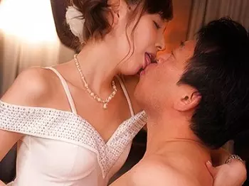 【風俗嬢の甘いご奉仕】「もっと気持ちよくしてあげる♡」美乳スレンダーな風俗嬢がご奉仕モード全開！エロかわエッチで絶頂体験