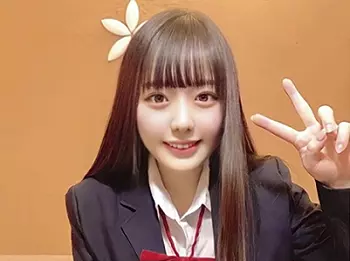 【￥】中年共に金で若さを搾取される女子校生『スゴイ&hellip;！あああっん』10代の未成熟マンコの最奥に生でぶち込んだ一部始終