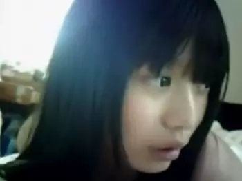 【個人撮影＠中学生】ライブチャットで美少女ロリJCが変態ユーザーのオナニーのオカズなる動画が拡散の本物ヤバイやつッのだね