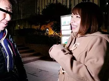 【麻里梨夏】正統派美少女セクシー女優が一般人男子にフェラしてガマンできたら腟内射精させちゃう&hearts;