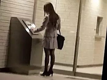 (今夜は…あいつヤろ♡)黒パンストのイイ女風美女OLに粘着し強姦する鬼畜ストーカー!玩具のように陵辱し問答無用の中出し