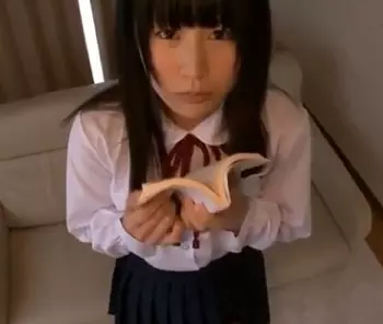 ♡大人しい少女にエロ小説読ませて愛液トロトロにしたら&hellip;ちんぽ挿入して絶叫させちゃった&hellip;爆乳のエチエチ少女