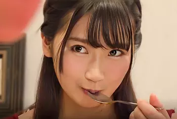 【カノジョのお姉さん】&rdquo;もうアソコおっきくなってるんでしょ？♡&rdquo;ゴム無しナマでヤらせてくれる巨乳美女に腰が止まらない