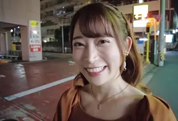 《素人若妻》「いいわよ&hearts;」人妻デリヘル在籍のスレンダー巨乳おっぱいのエロ美人お姉さんとホテルで濃厚なエッチしちゃうｗｗ