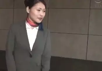 CA経験者のみ参加！高顔面値素人姉さんが童貞くんの初体験を全面バックアップ&hellip;ダメ元でお願いしたら全面協力してくれた！