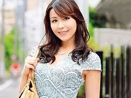 めっちゃキレイな四十路前の奥さんを接吻王・小沢とおるがベロベロ舐め回し濃密SEX！
