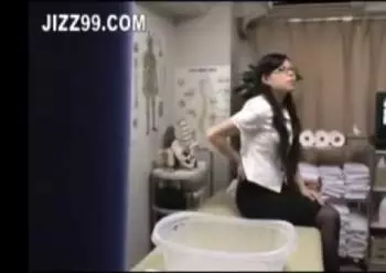 【盗撮】地味子です！それなのに脱いだらすごい！マッサージをします！