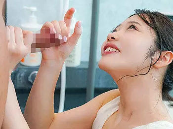 【ド痴女な幼馴染と♡】1週間の同棲生活でチ●ポが休まらない！高速手コキで精子絞り取る鬼カワ女子に男の潮吹き寸前！