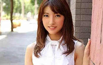 清楚でスレンダーな美人奥様浅倉さん　他人棒との寝取られHで淫らに乱れちゃいます！