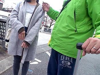 619537a58ce54 - 《素人ナンパ》仲良し夫婦を口説いてMM号へ誘導し可愛い四十路の熟女人妻に性感マッサージからの強制発情からのNTR中出し