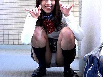 ＜パンチラ！＞「最高でしょｗ！」滅茶苦茶可愛い美少女の妹！誘ってくるから禁断交尾発展しちゃうぞ！