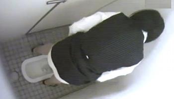 OLトイレ上から盗撮 トイレ】とあるショッピングモールの女子トイレを壁の上から盗撮 ...