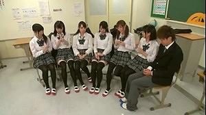 6002a1ff7fa57 - 【王様ゲーム】制服姿の女子高生６人の中の1人と１０秒キス→次のＪＫとベロちゅう！女子同士でベロちゅう→お尻を揉む