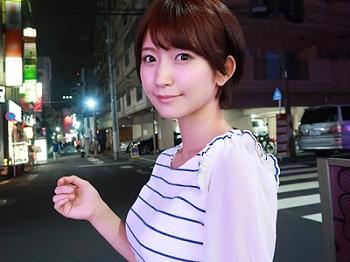 〚素人ハメ撮り〛美女なのに巨乳でどスケベな素人娘にJK制服コスプレさせて援交プレイ★★工口乳揉んだらご奉仕フェラして本番