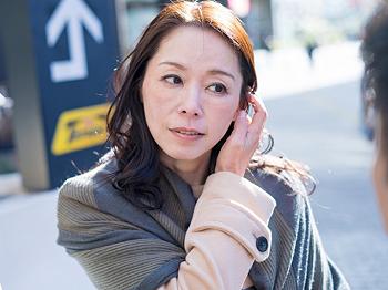 【人妻ナンパ】54才の美人で上品な素人セレブ妻をお持ち帰り！ママ友旦那と不倫してる淫乱エロ美魔女がおばさんが他人棒で昇天