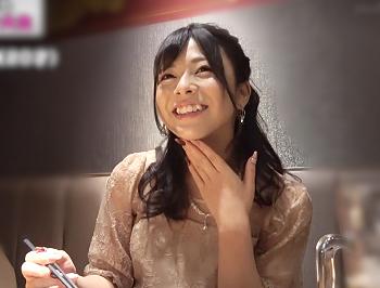 （素人ナンパ）全裸露出&潮吹きお漏らしをモニタリング…ほろ酔い軟体ダンサーのJDをMM号へご招待で無自覚本番まな板ショー