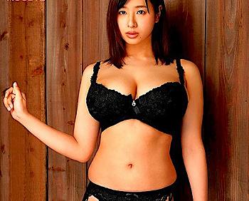 着衣 やらしい体つきのおばさん 動画エロタレスト