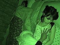 《SEX隠し撮り》絶対に許されない実の妹に夜這いをかけツルペタな身体を弄ぶ近親相姦を動画撮影・・・tube8