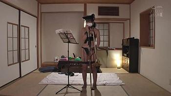 小さな体に網タイツが卑猥！149cmの華奢ボディが限界突破！Mチビッ娘が極肛門悦楽に震える禁断の拡張ショーが熱く炸裂！