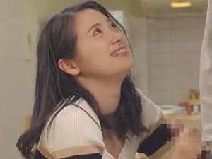 「じゃあ見てあげるよ&hellip;」大きすぎて彼女にセックスを拒否られた！？逆に興味を持ってしまった義母はいざソレを前にすると&hellip;