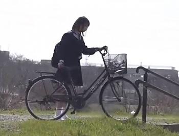 【連続中出し水責め】カワイイJKが帰り道にさらわれる！水責めに苦しみ生ハメされて精子まみれ