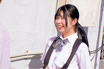 【素人ナンパ企画】30分間でお口だけで射精させるごとに賞金10万円！制服ロリJKがデカチンを頬張る！