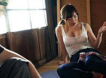 【杉浦美保】山登りで会ったおばさんは汗だくのムレムレｗあまりの艶っぽい身体に押し倒してしまう！