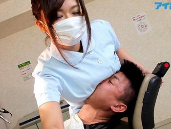 【爆乳女医おっぱい誘惑！】患者さんの顔の上にマシュマロ巨乳胸を押し付ける窒息寸前プレイ！